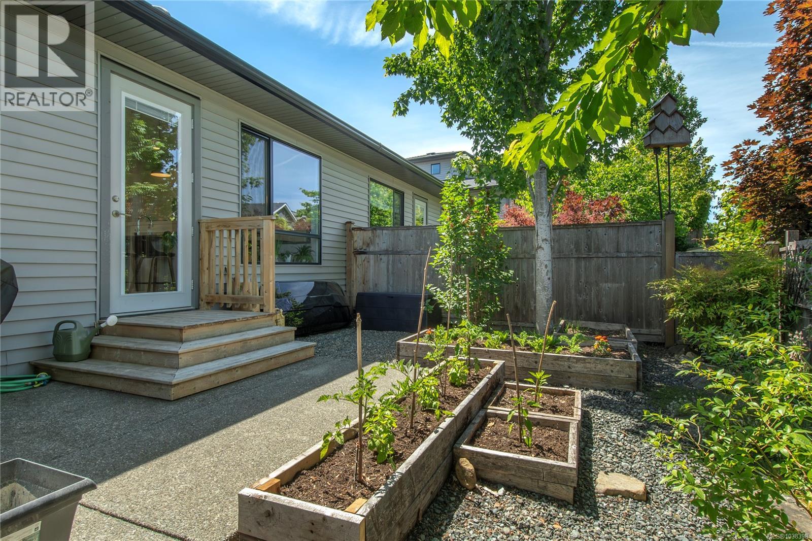 #96 2607 Kendal Ave - 30