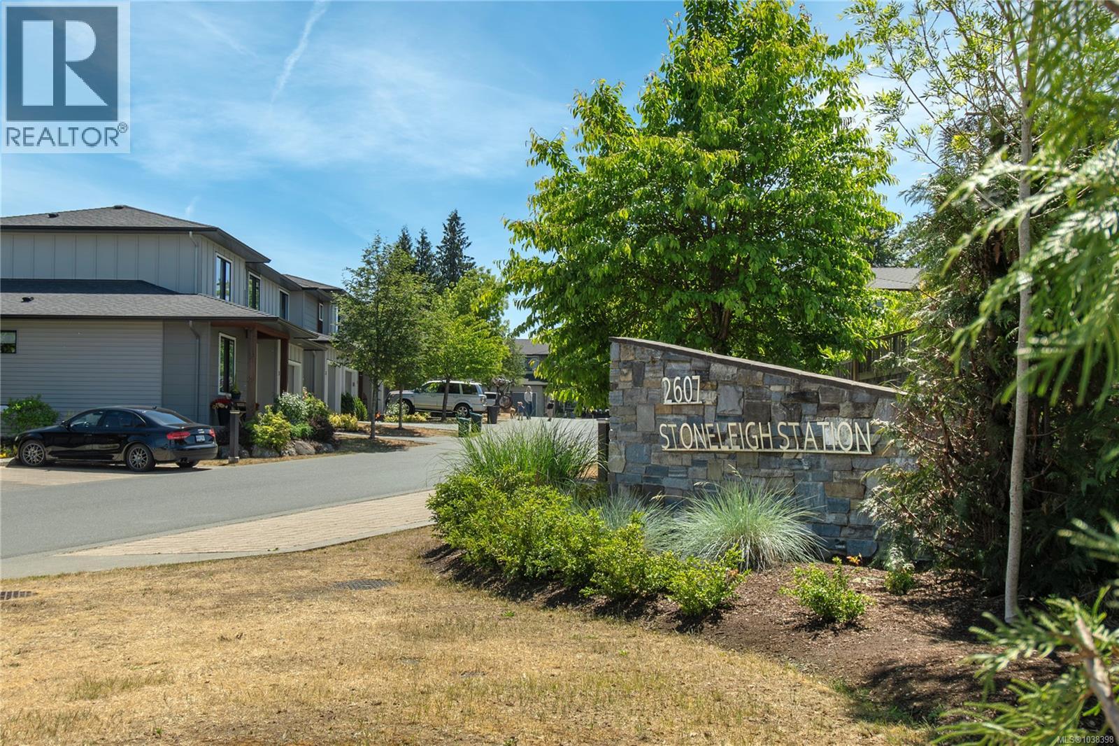 #96 2607 Kendal Ave - 34