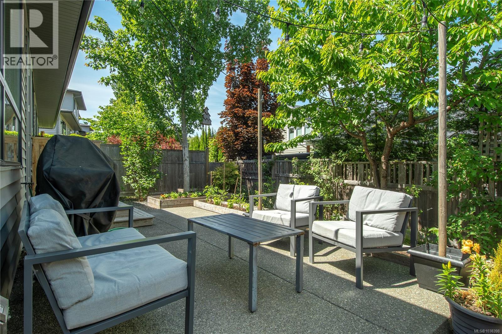#96 2607 Kendal Ave - 6