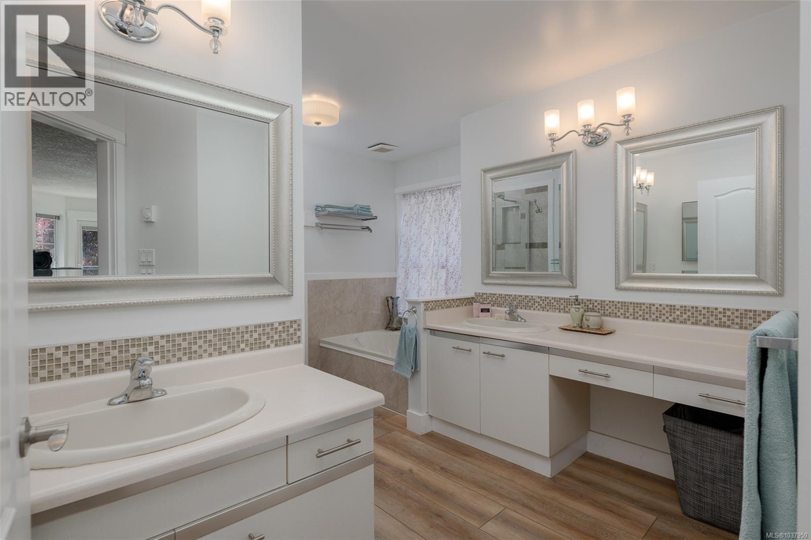 575 Marine View - 20