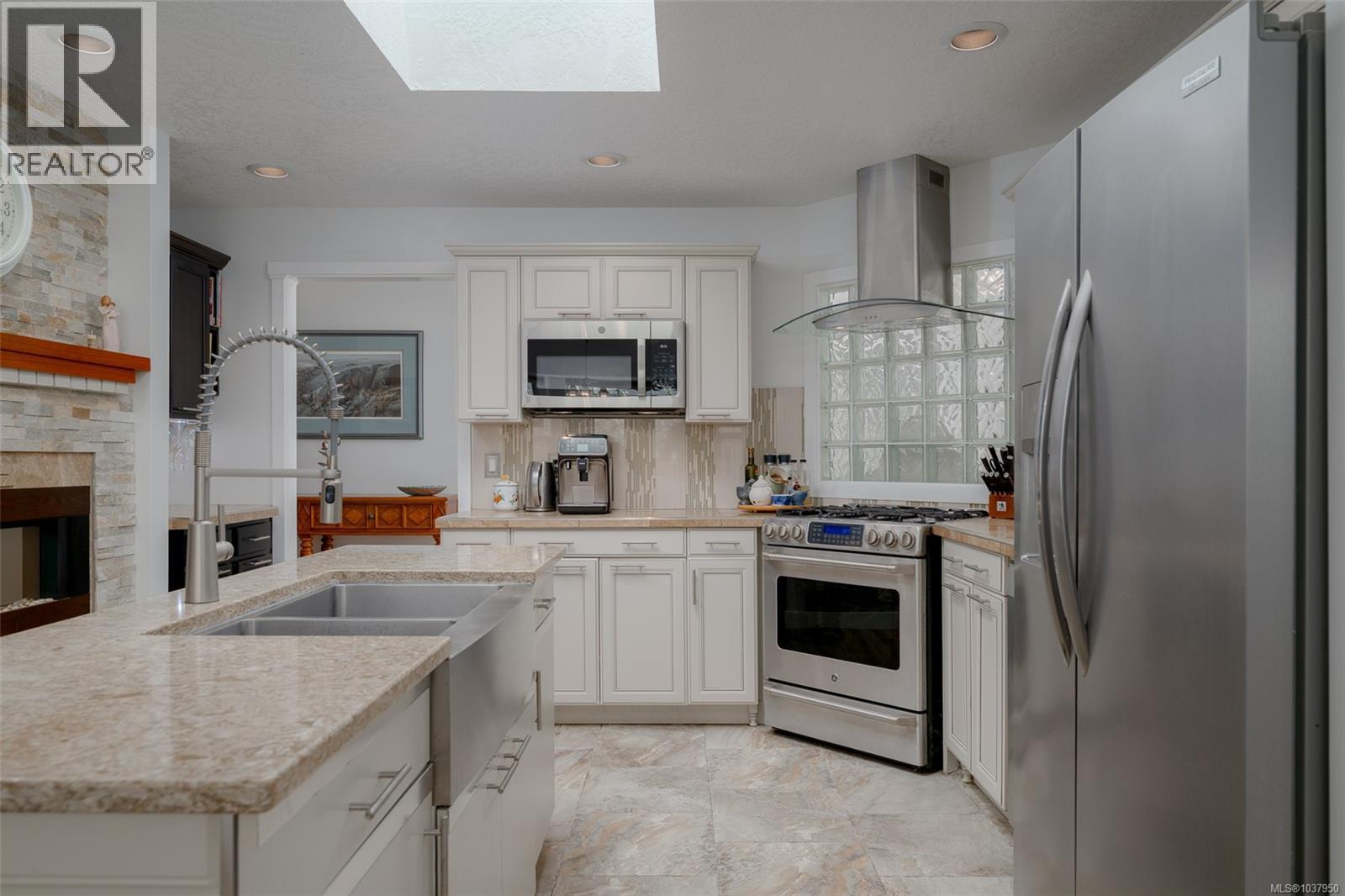 575 Marine View - 33