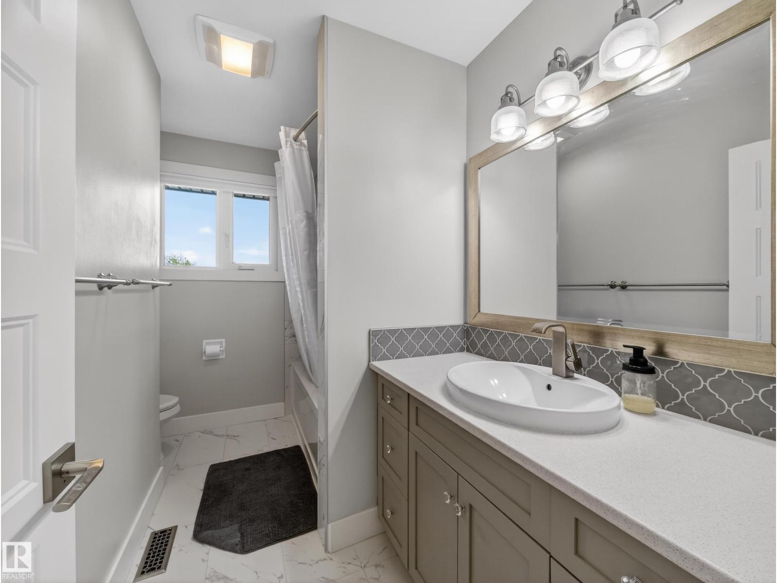 4112 120 ST NW - 23