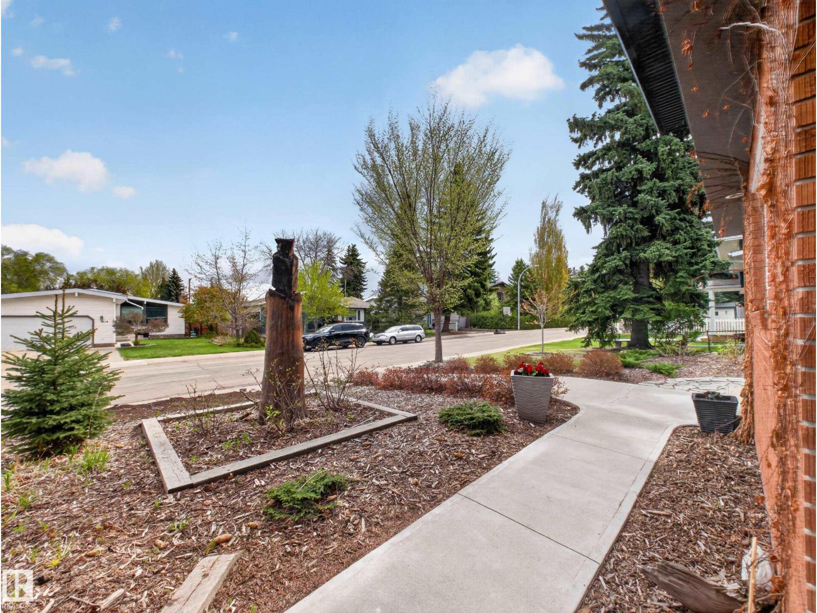4112 120 ST NW - 5