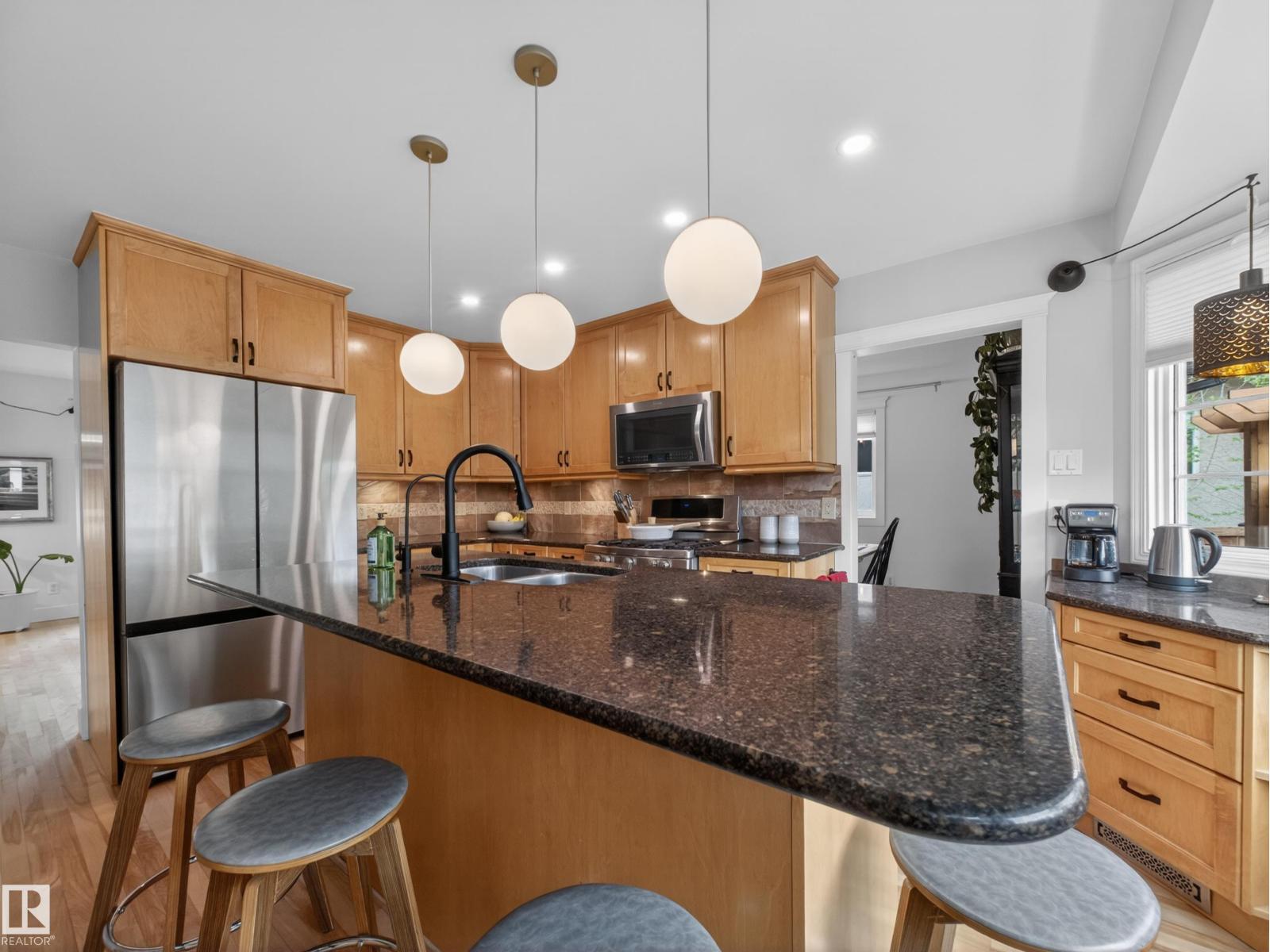 4112 120 ST NW - 68