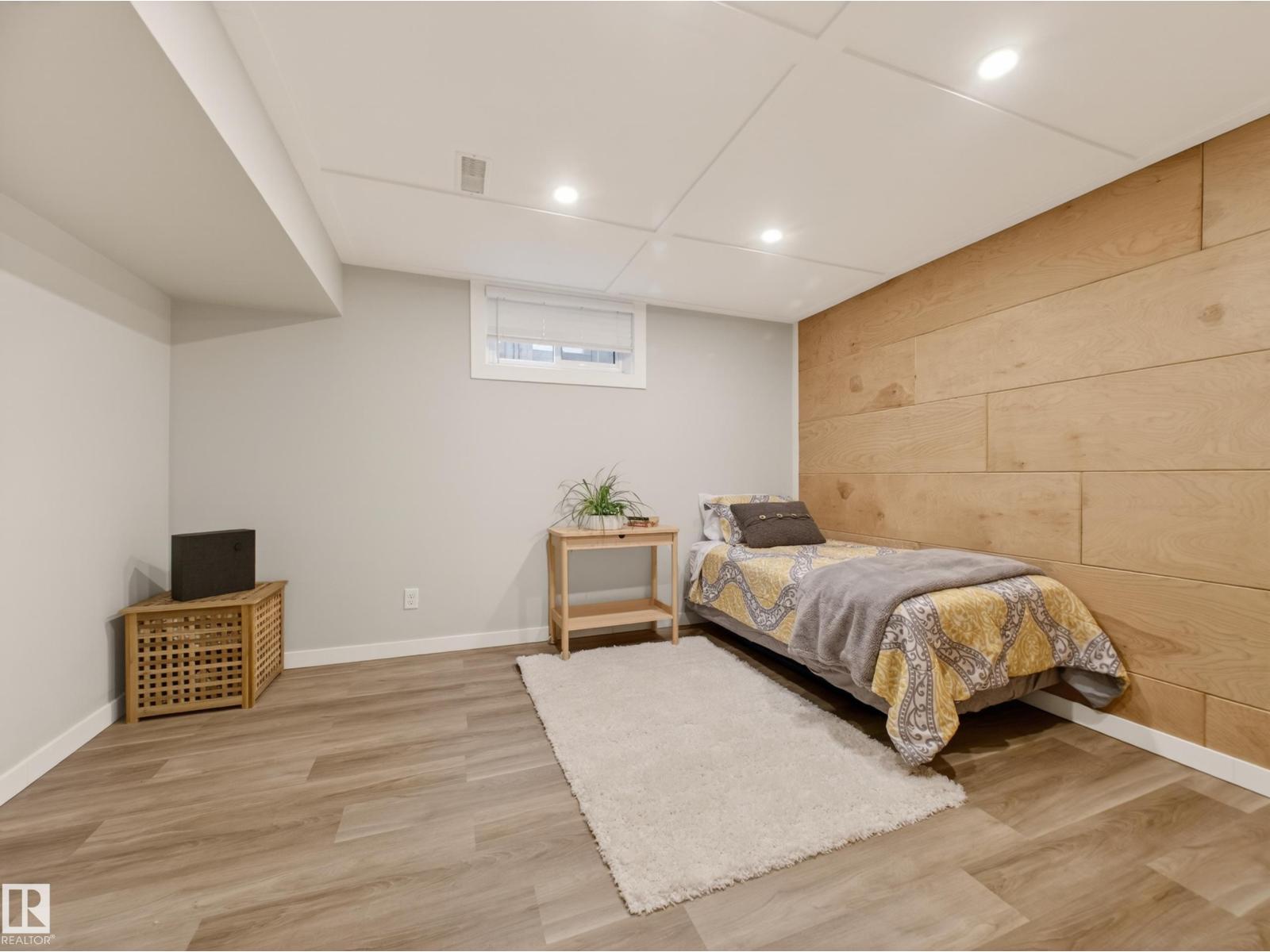 4112 120 ST NW - 36
