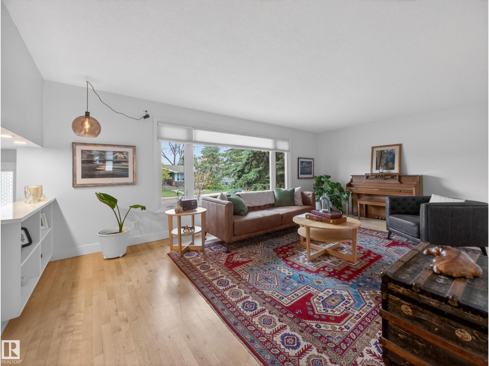 4112 120 ST NW - 50