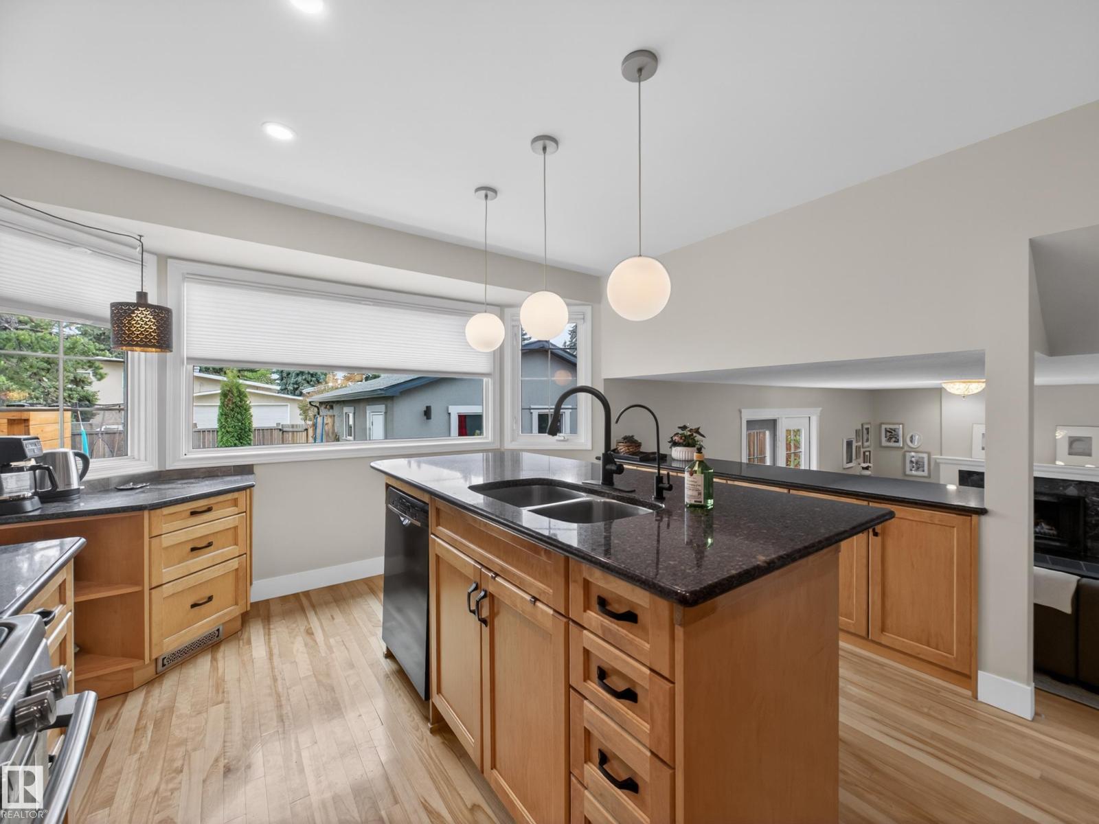 4112 120 ST NW - 71