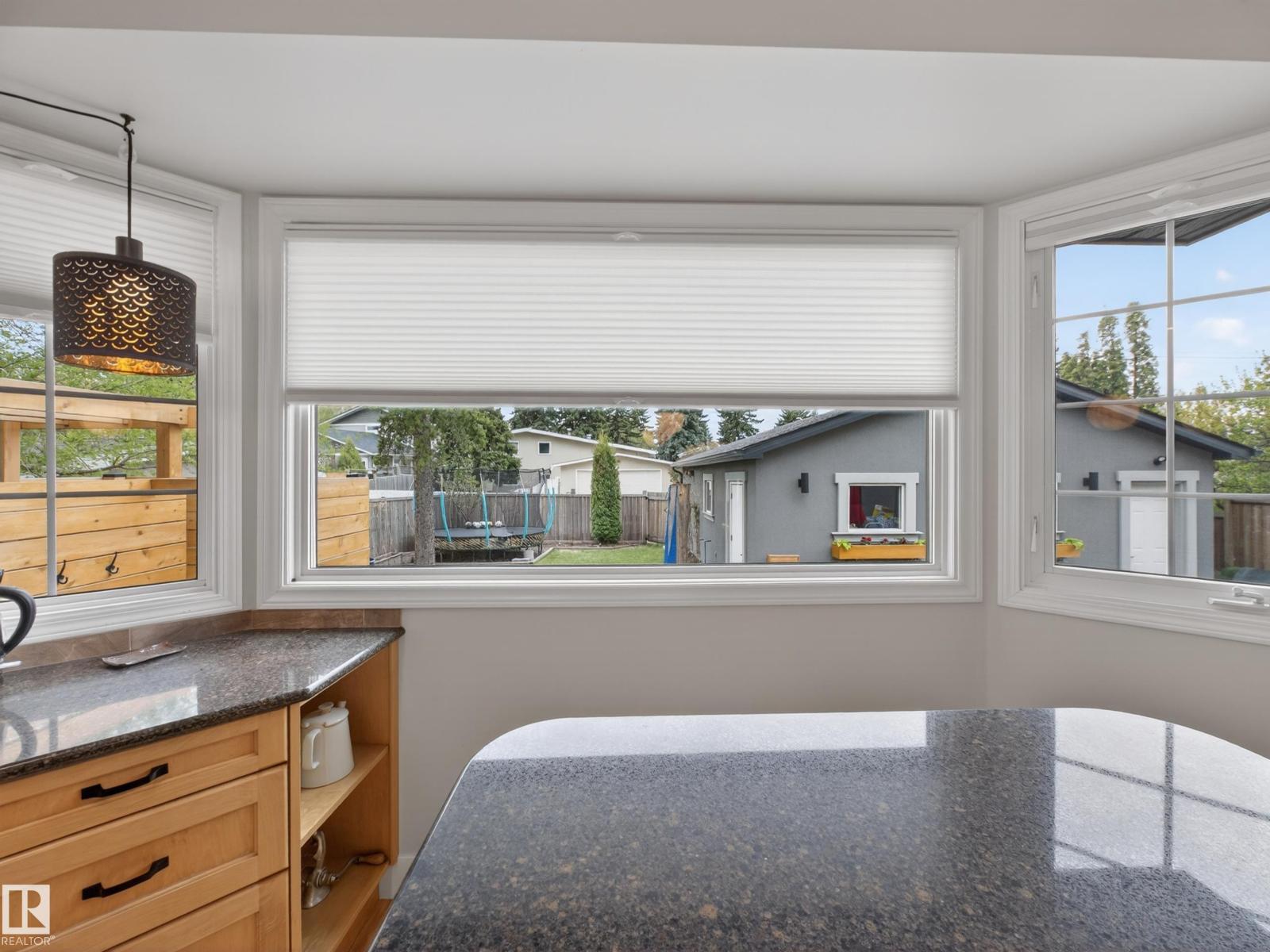 4112 120 ST NW - 72