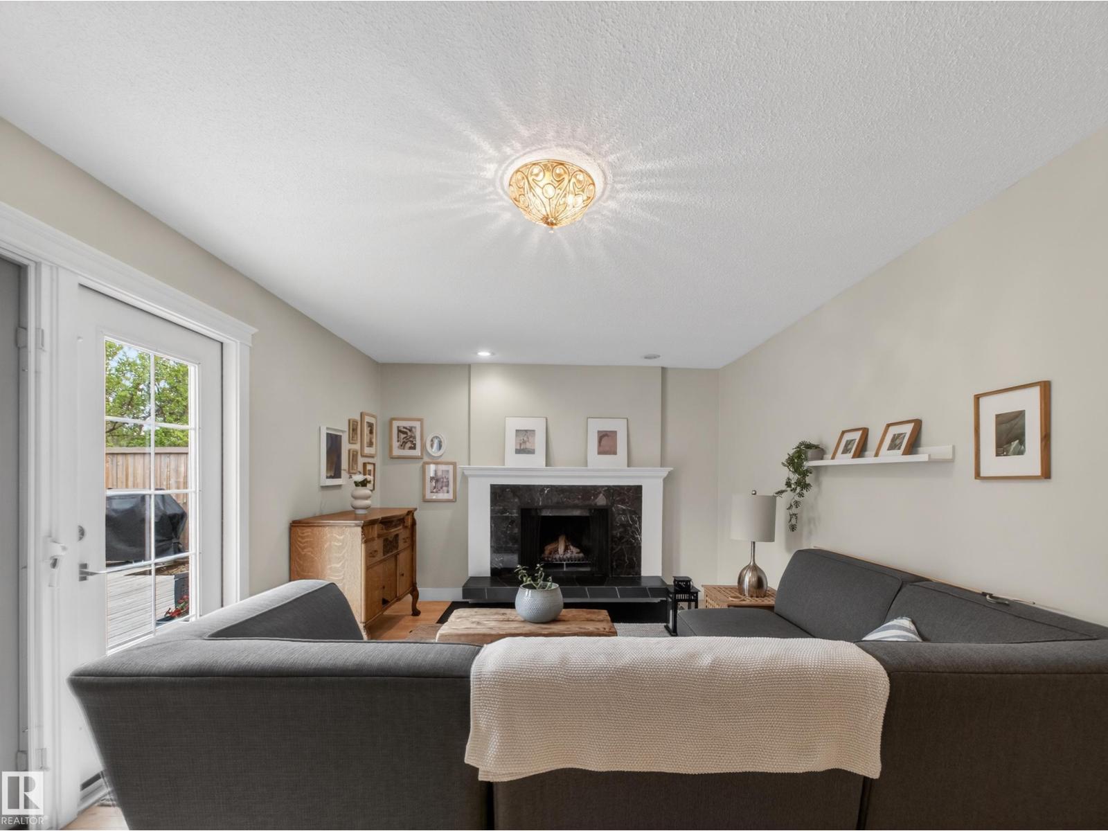 4112 120 ST NW - 64