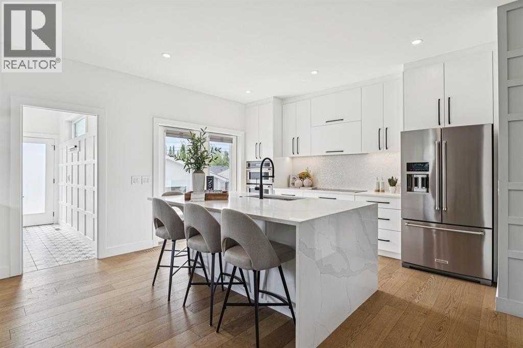 4747 26 Avenue SW - 9