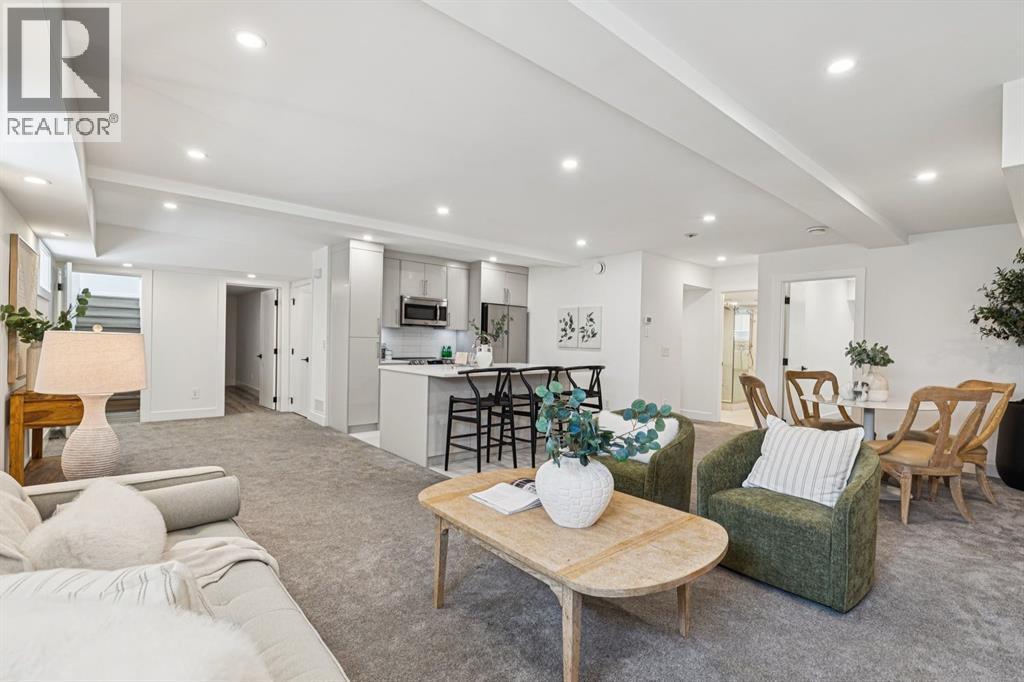 4747 26 Avenue SW - 32