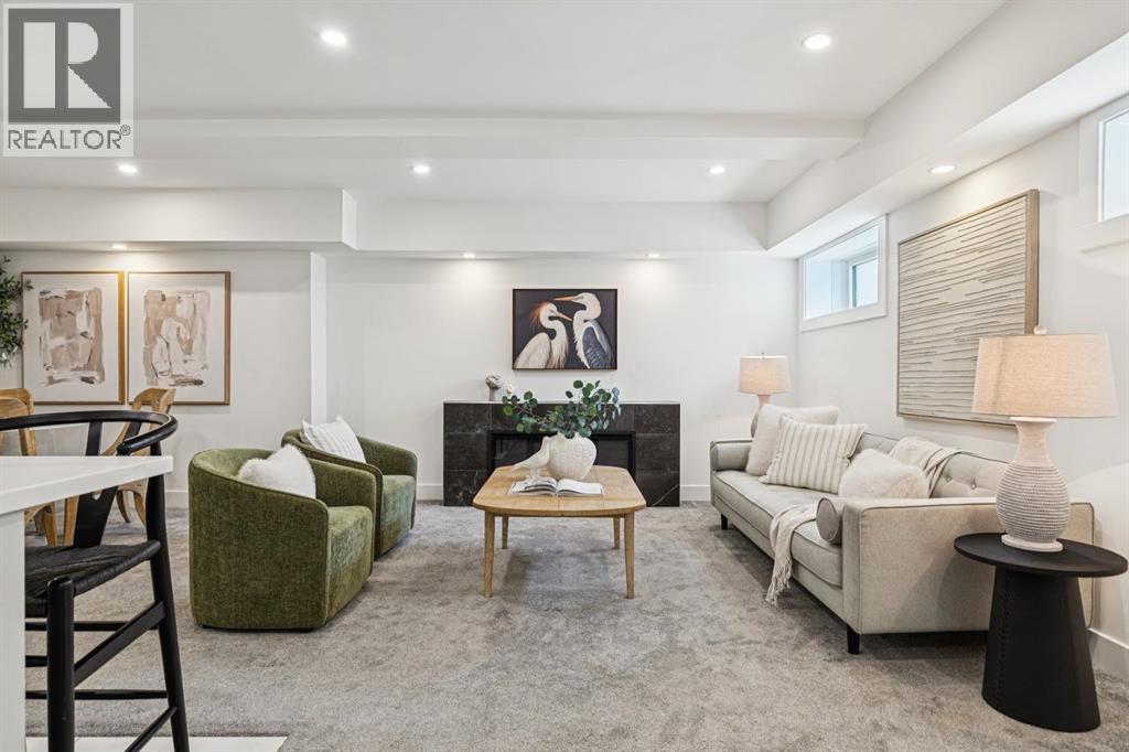 4747 26 Avenue SW - 30