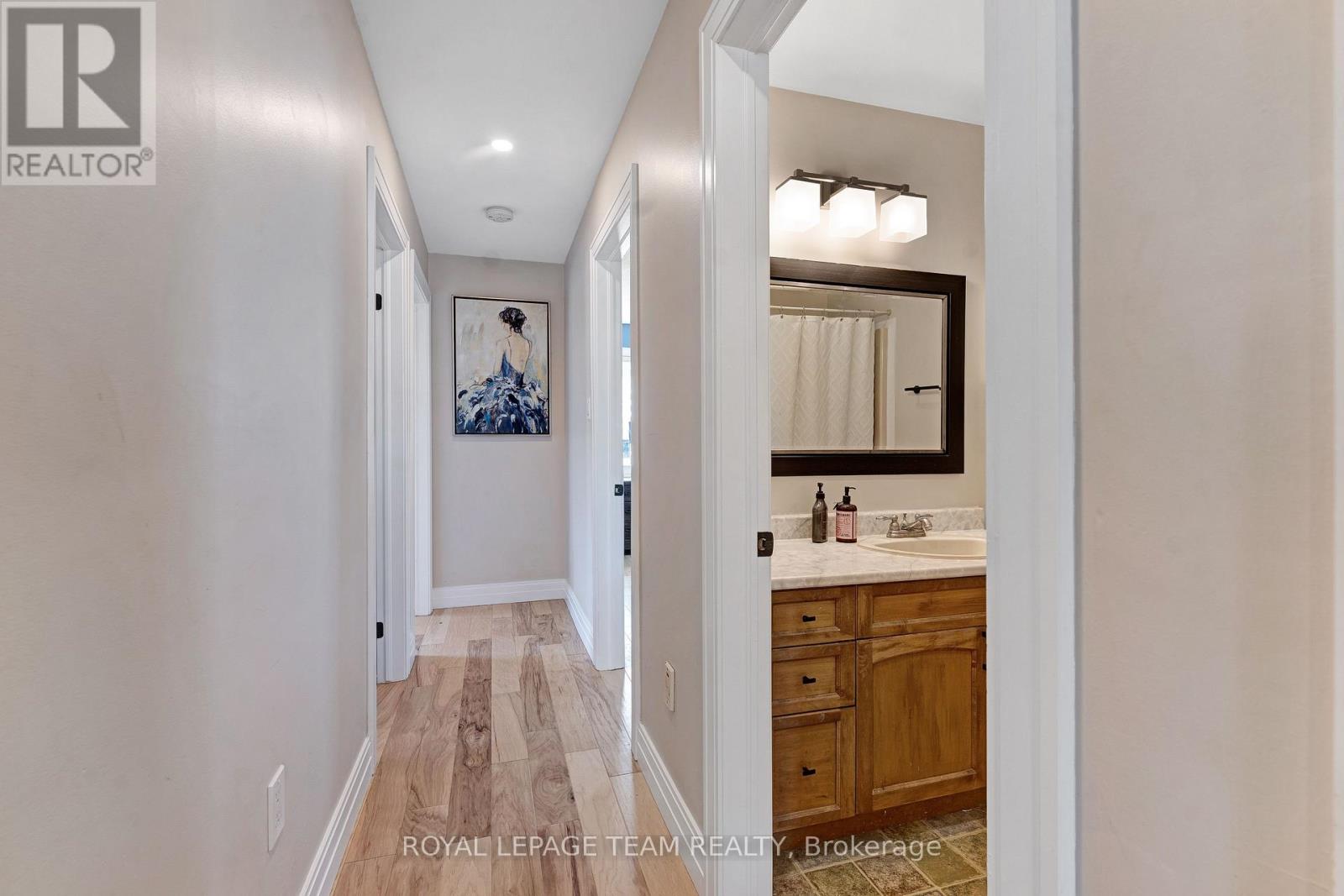 18 HARMONY WAY - 22