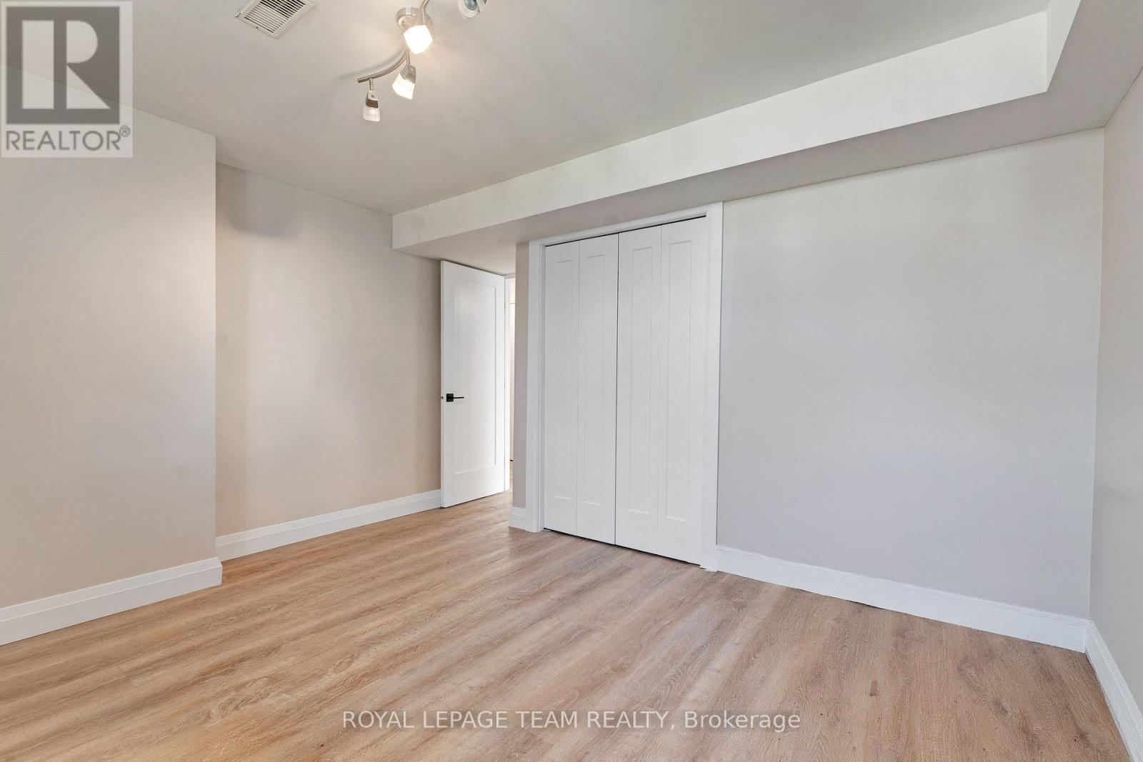 18 HARMONY WAY - 36