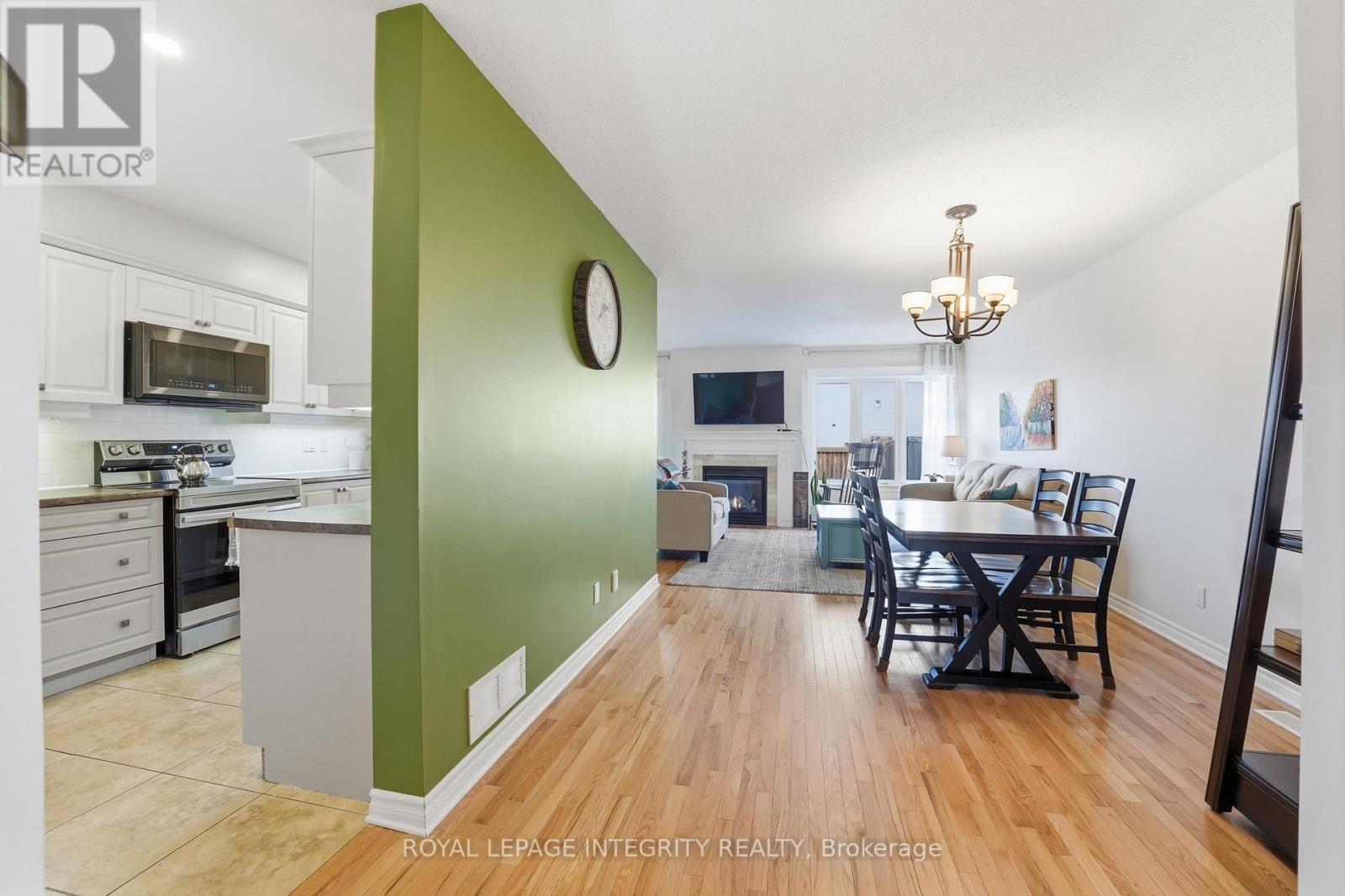 1036 MARCONI AVENUE - 10