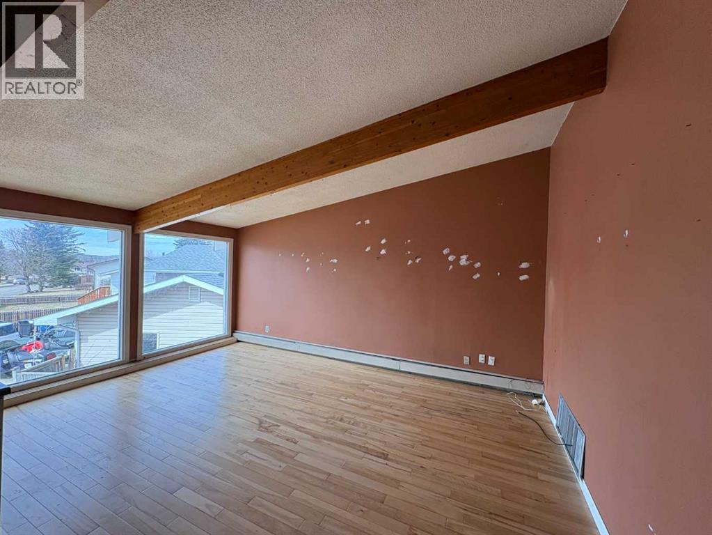 5816 60 Avenue - 32