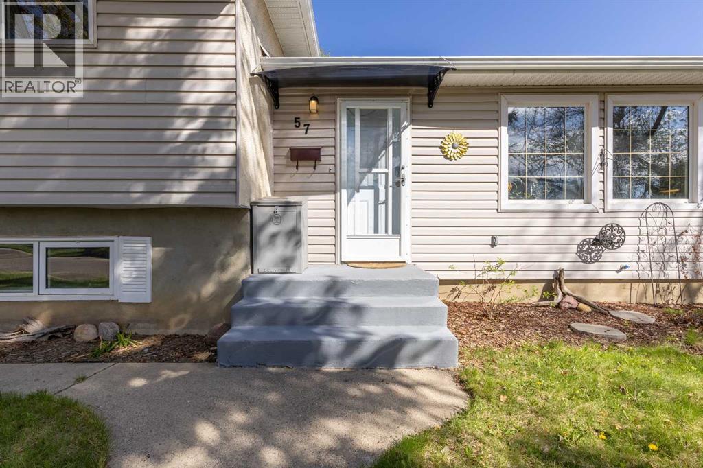 57 Honeysuckle Road N - Image 3