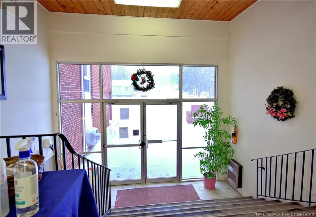 98 McNair Drive, Nackawic — photo 2