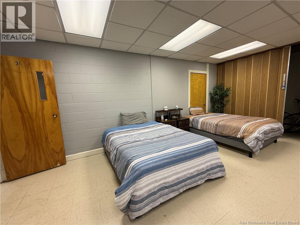 98 McNair Drive - 36