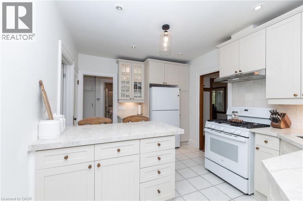 7 PINEHILL Road - 16