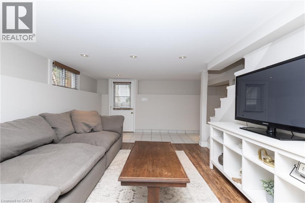 7 PINEHILL Road - 29