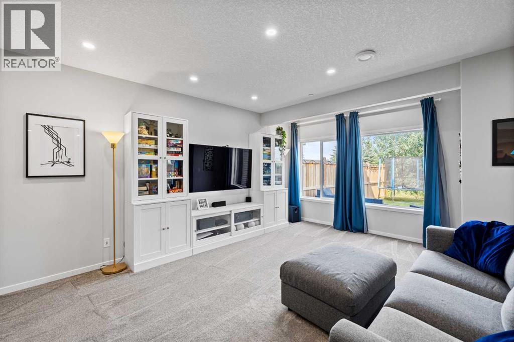 223 Howse Drive NE - 25