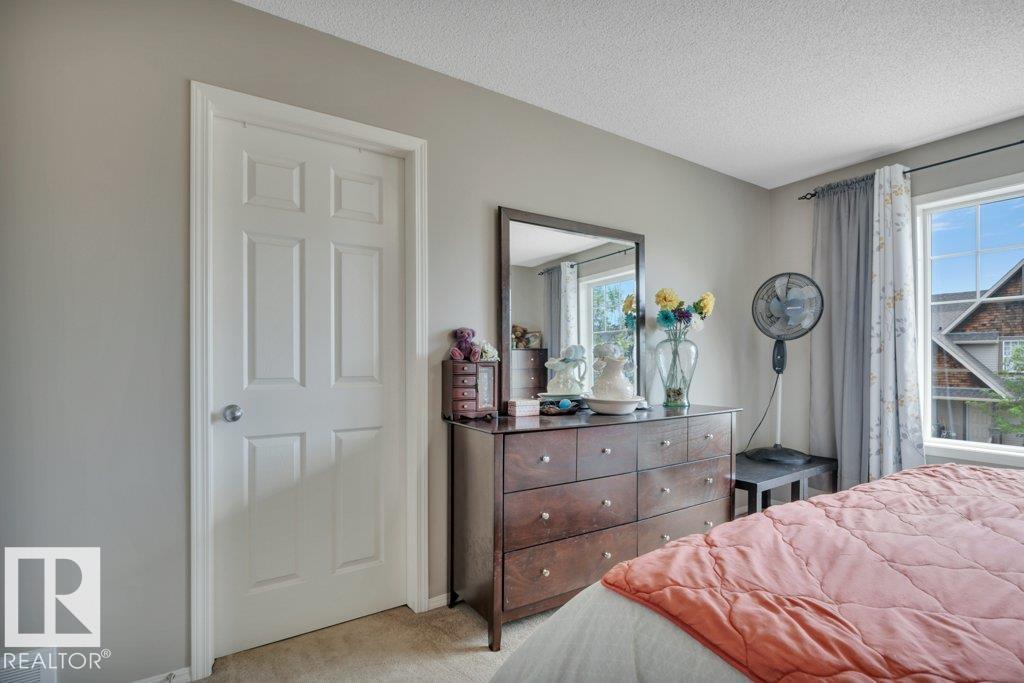 6042 214 ST NW - 10