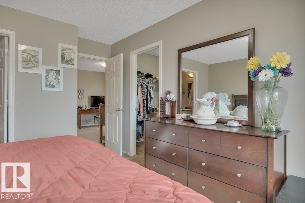 6042 214 ST NW - 11