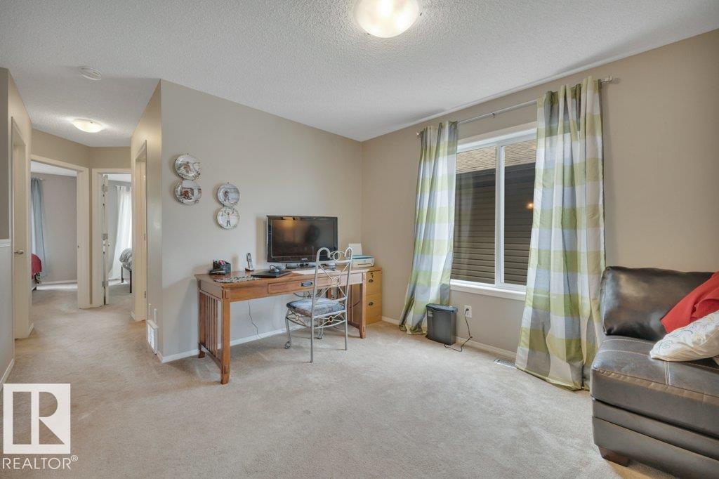 6042 214 ST NW - 6