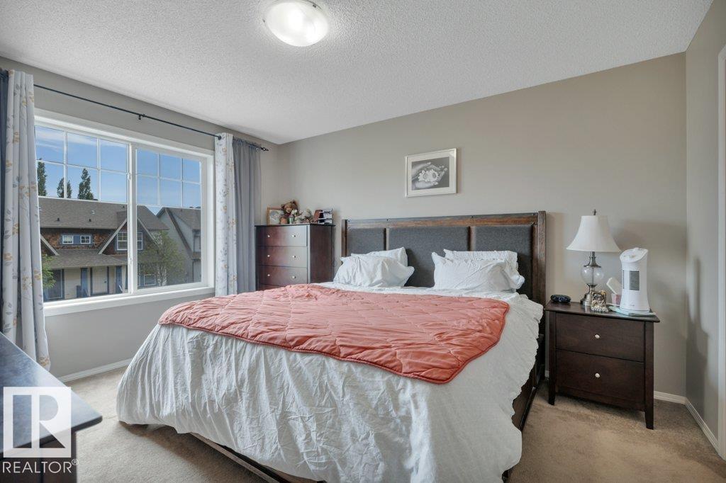 6042 214 ST NW - 8