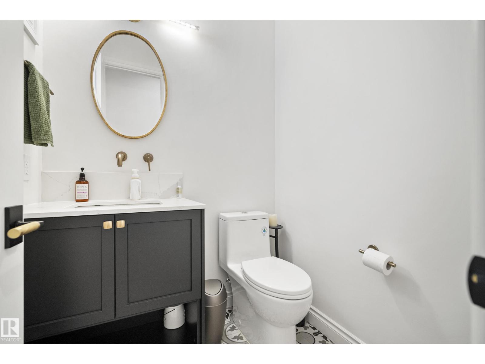 6115 111 AV NW - 22