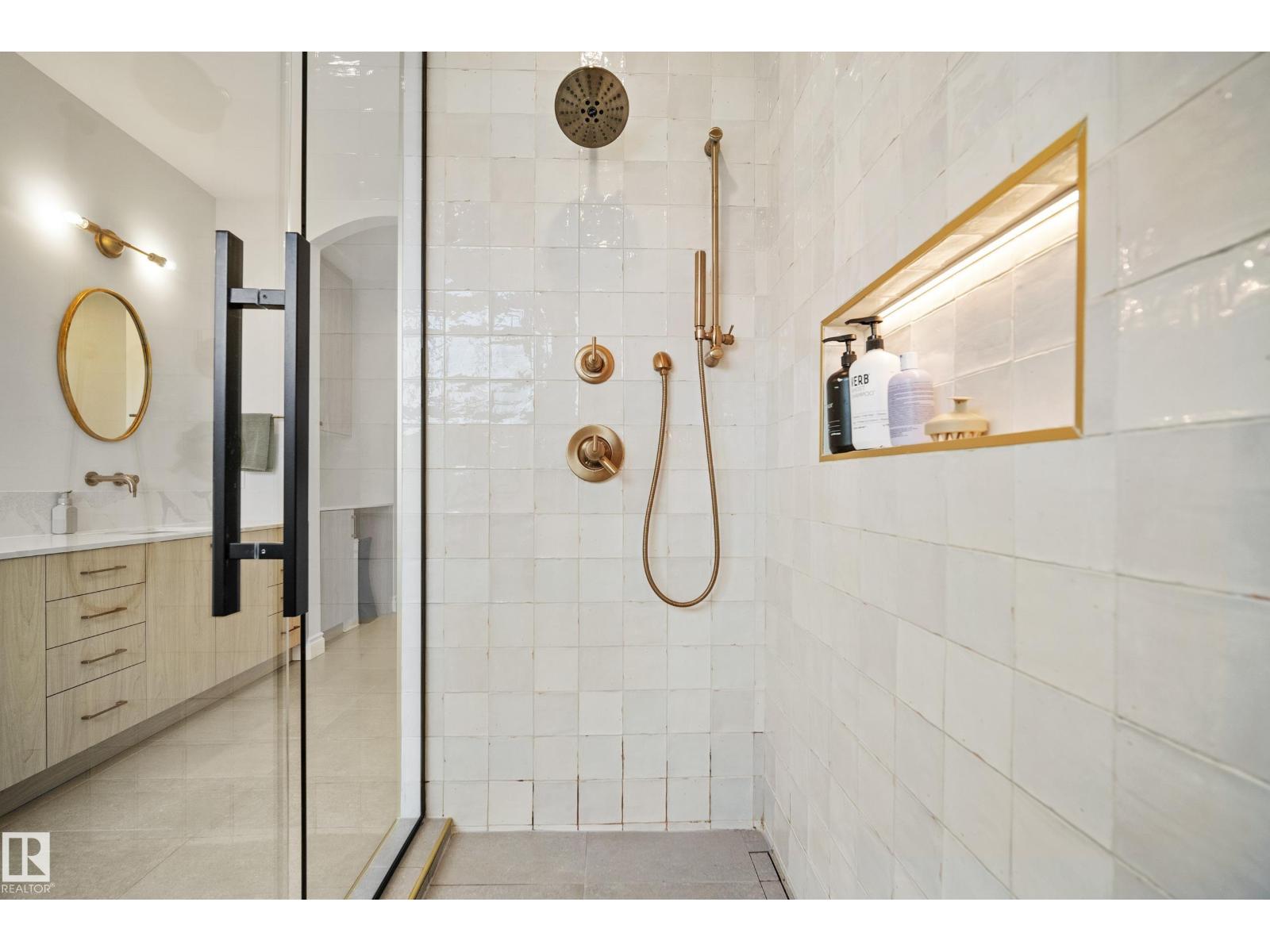 6115 111 AV NW - 30