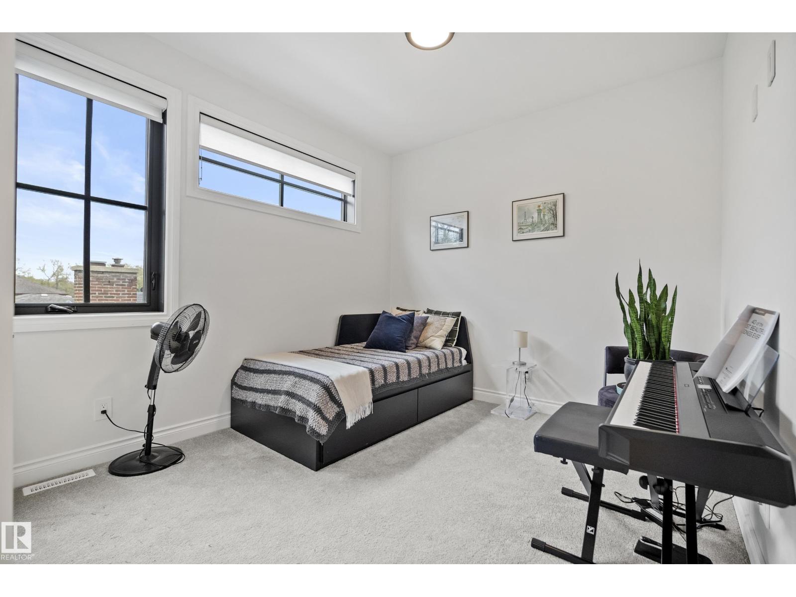 6115 111 AV NW - 37