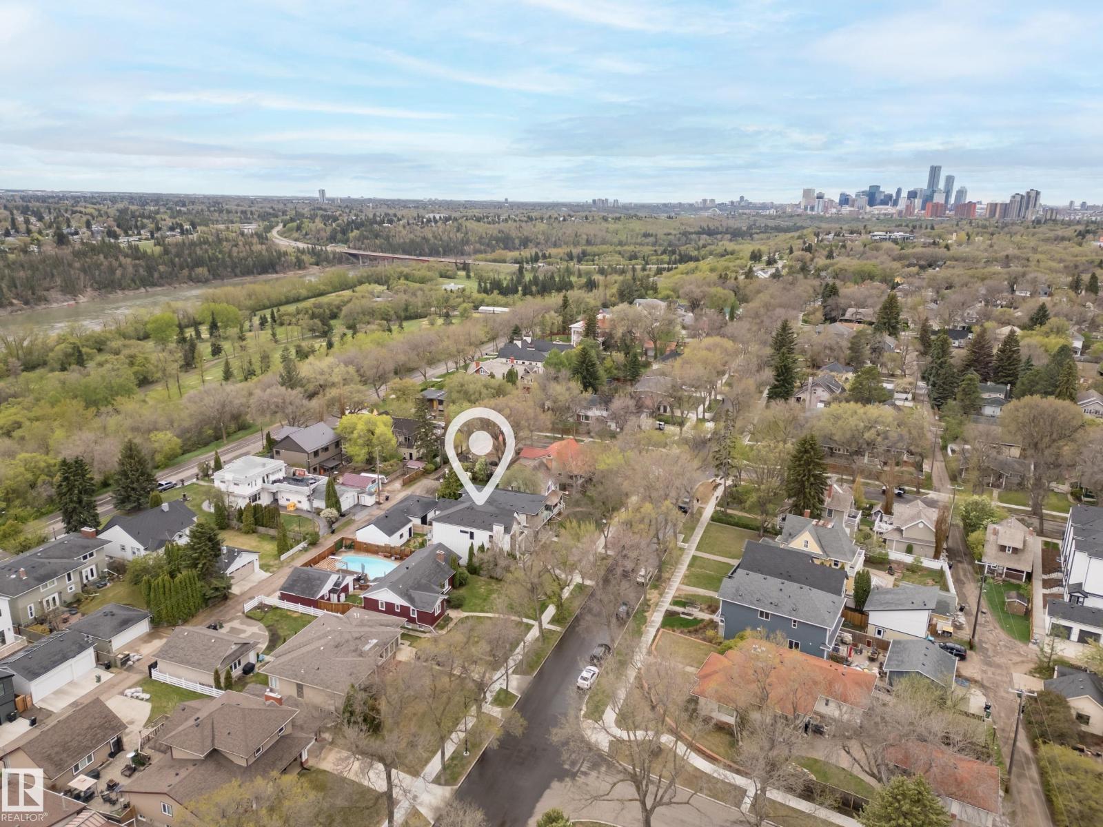 6115 111 AV NW - 52