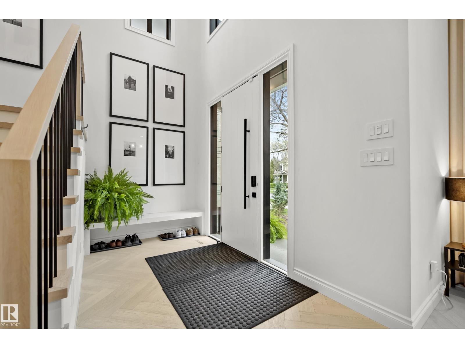 6115 111 AV NW - 6