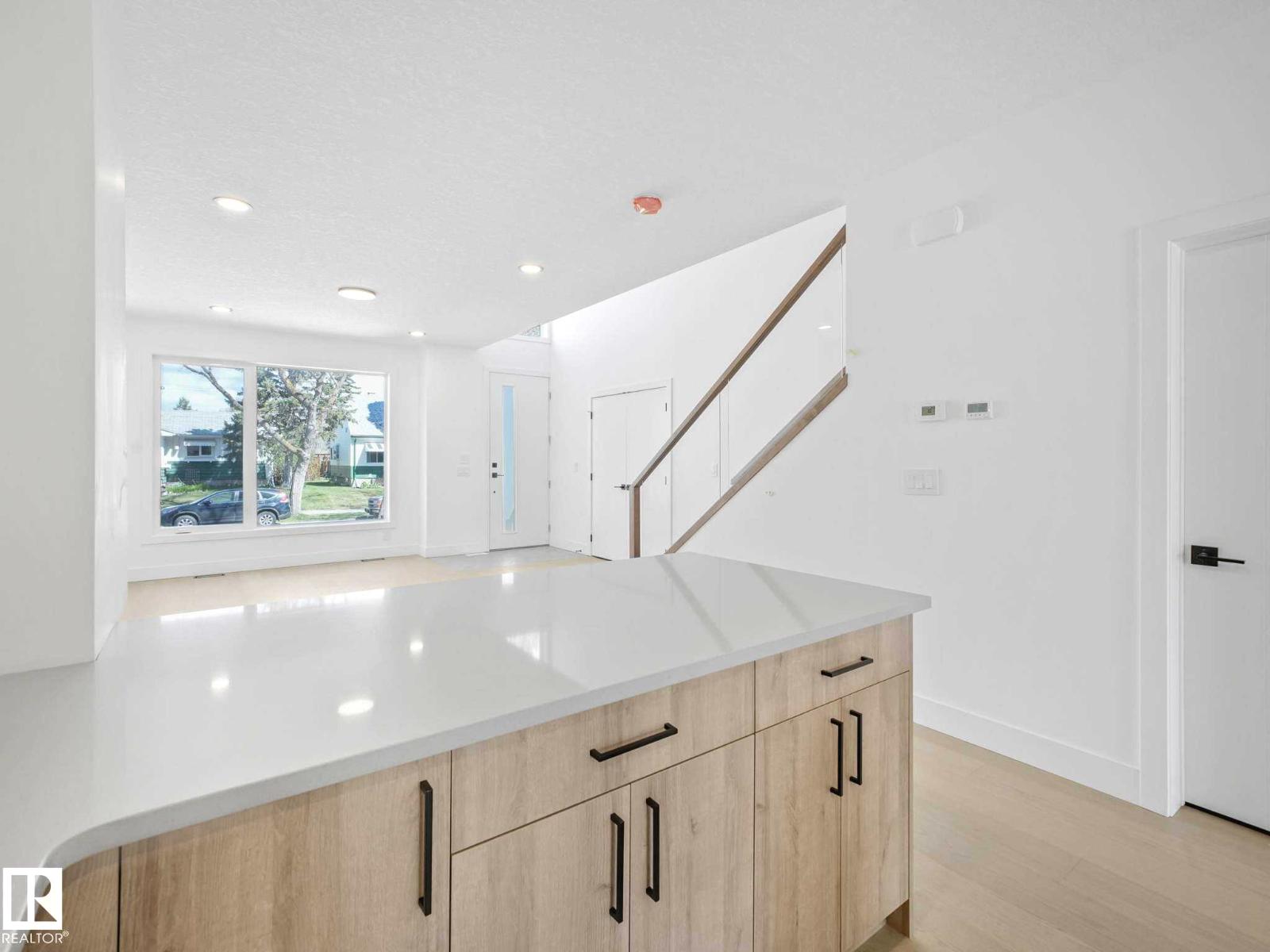 13843 110A AV NW — photo 11