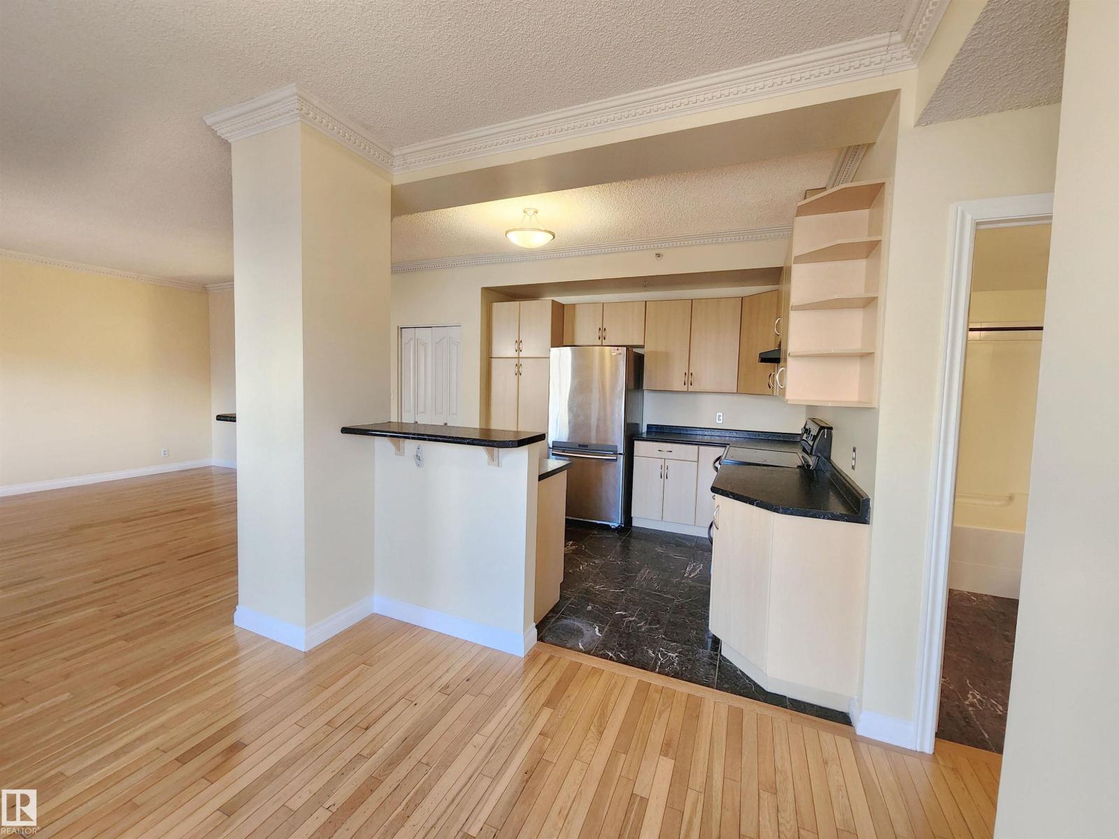 #603 9707 105 ST NW - 21