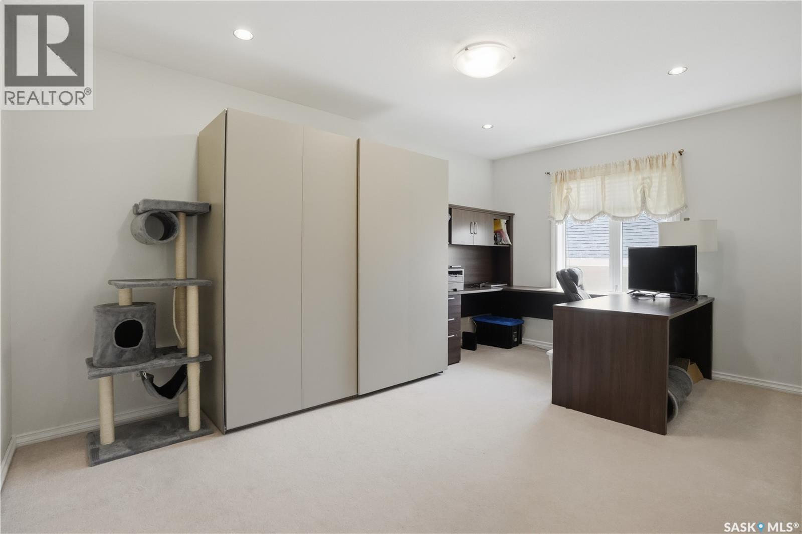 3714 Sandringham ROAD E - 32