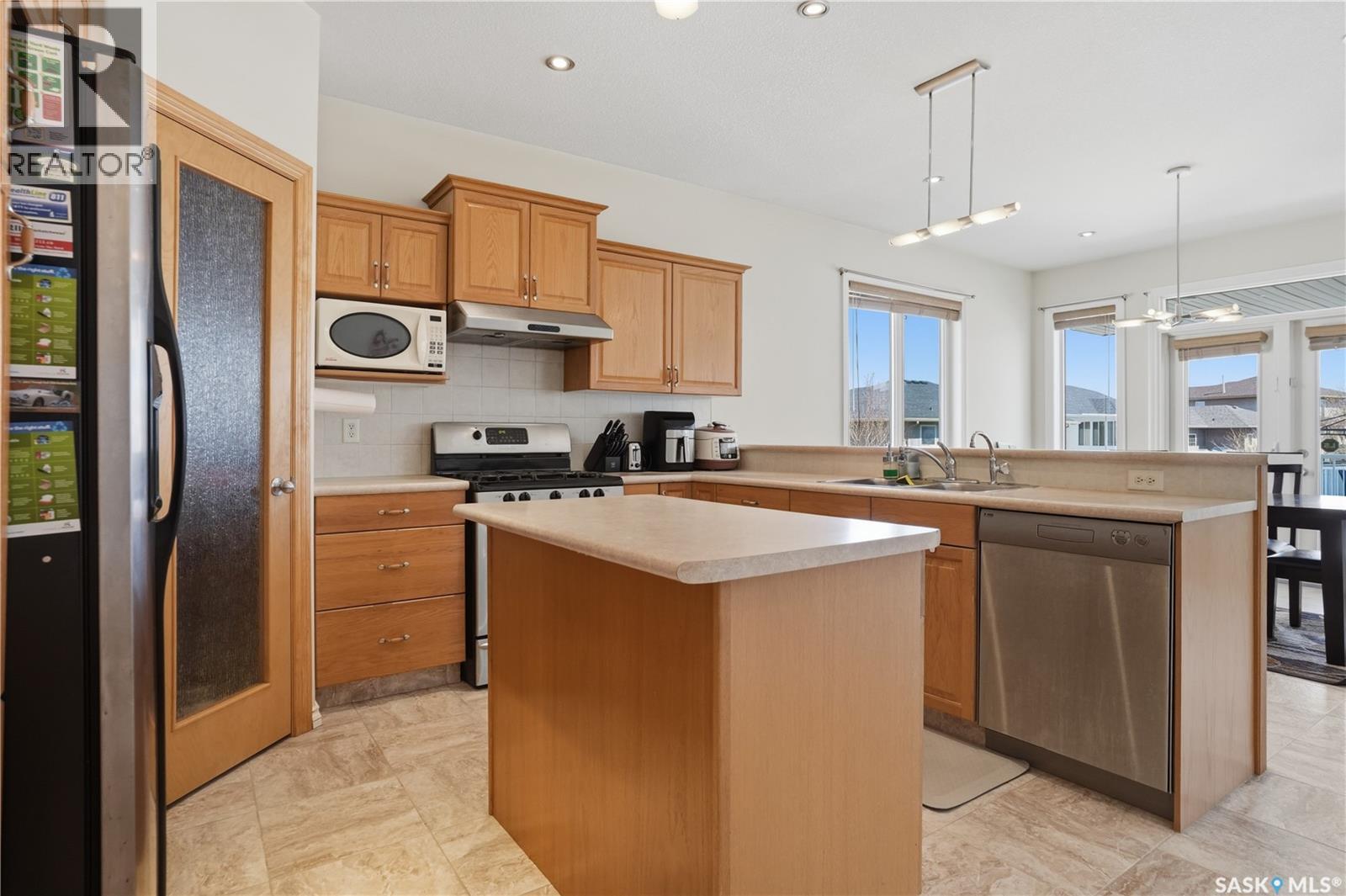 3714 Sandringham ROAD E - 5
