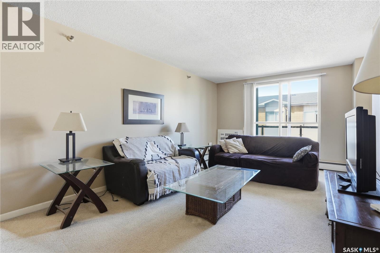 #93 3 COLUMBIA DRIVE - 13