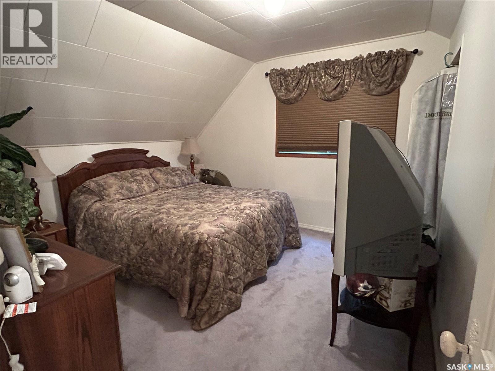 301 Tavistock AVENUE - 21