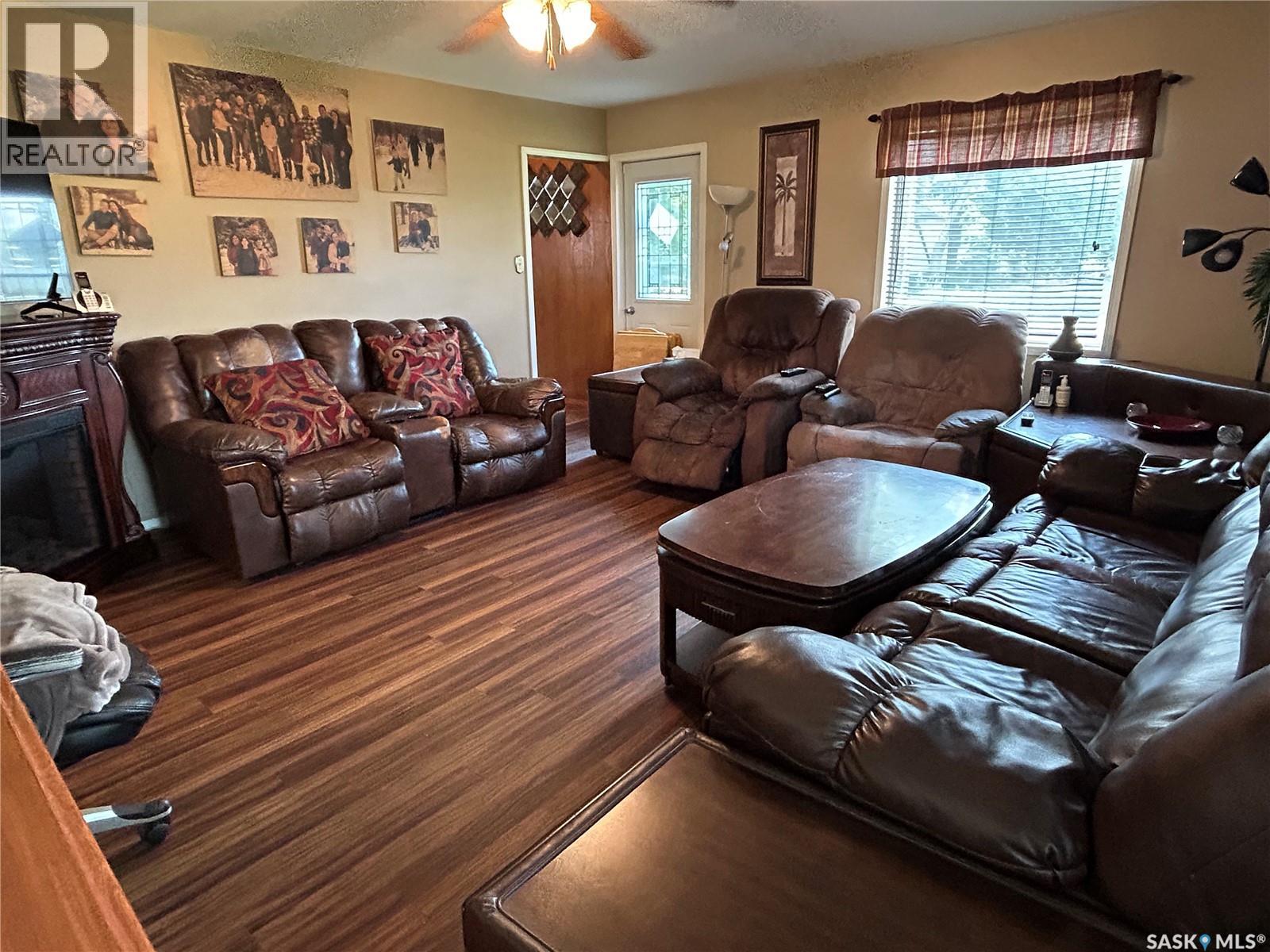 301 Tavistock AVENUE - 9