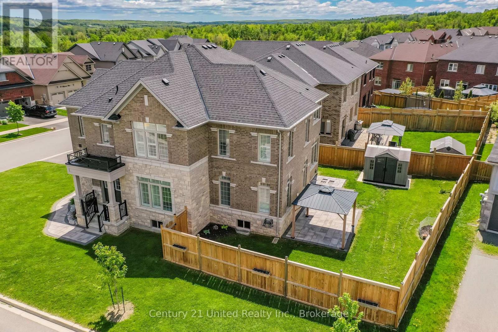 76 HIGHLANDS BOULEVARD - 36