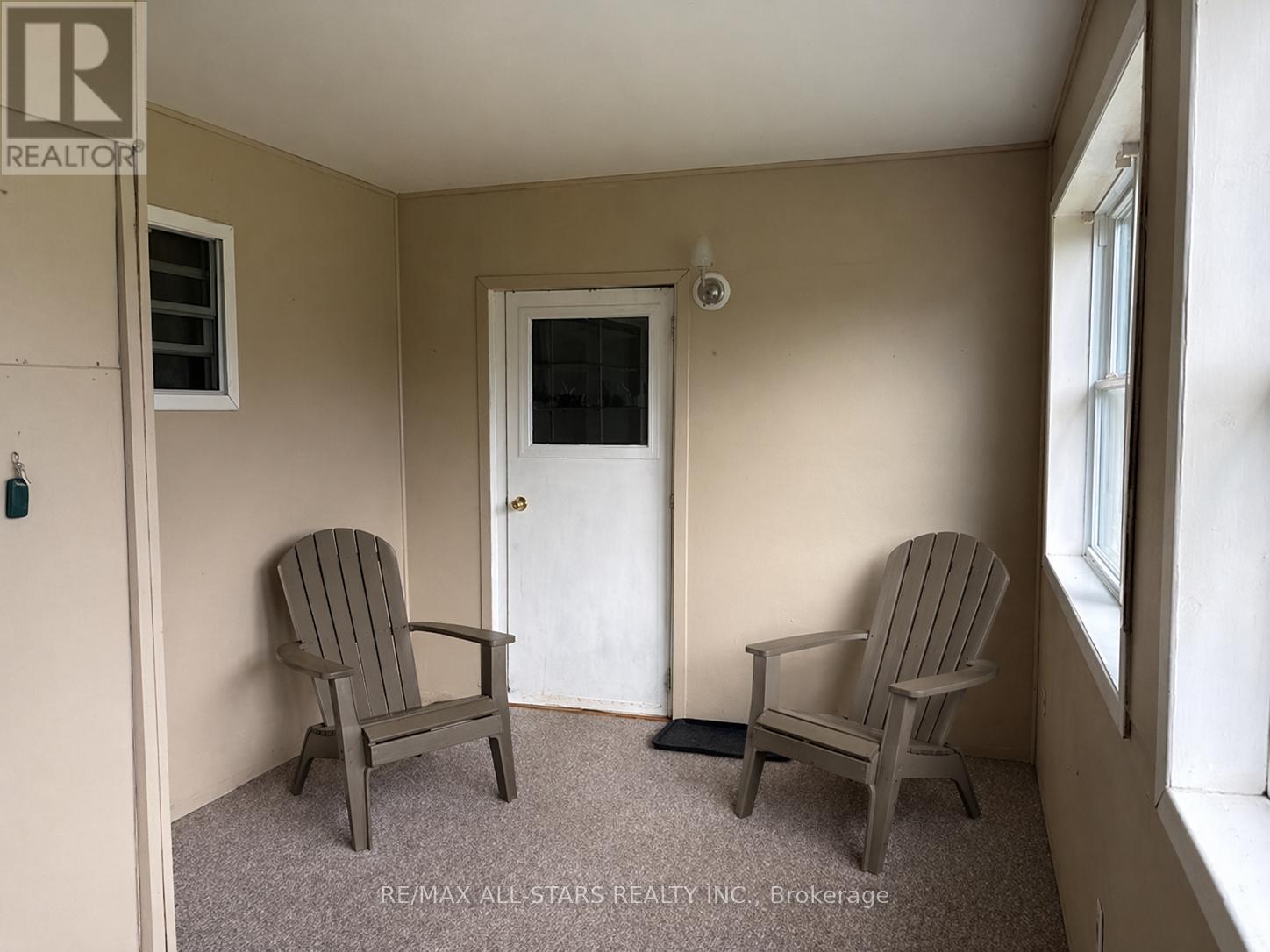 12 STEPHEN COURT - 9