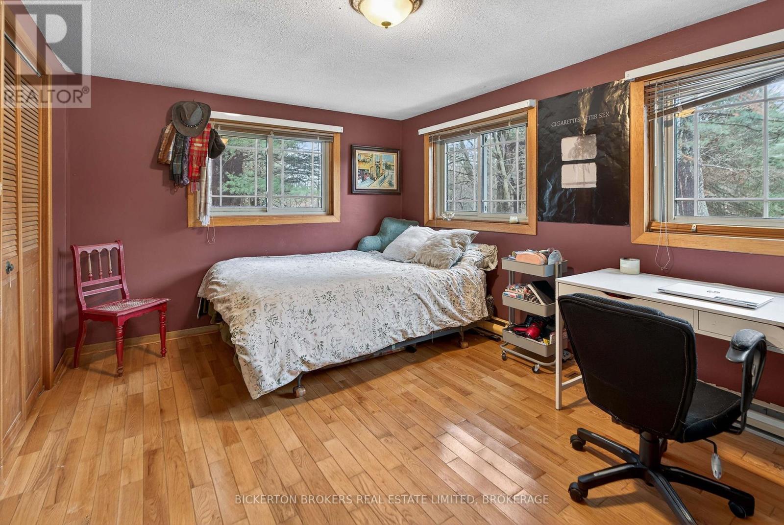 87 FITZSIMMONS ROAD - 31