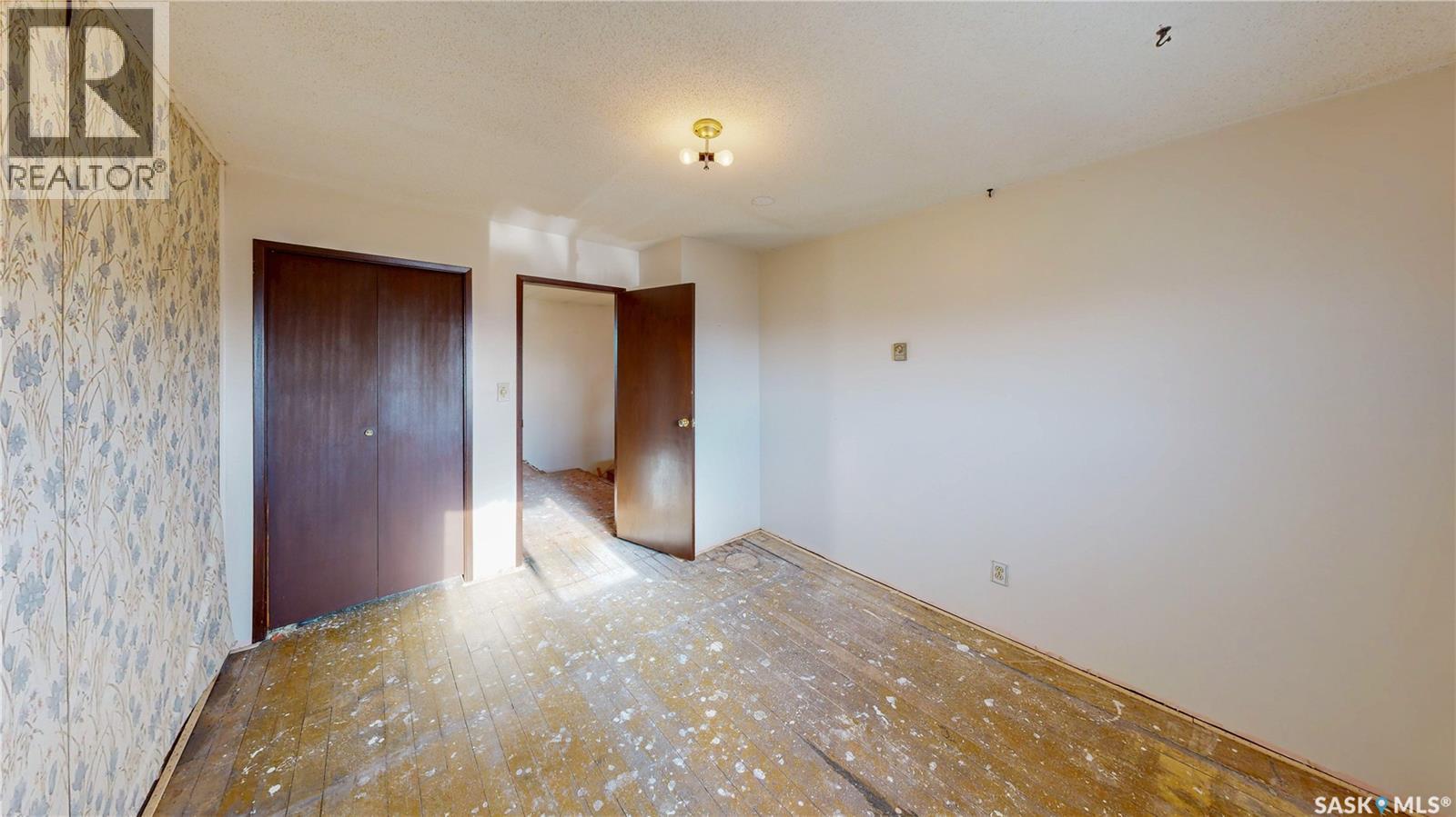 'Irvine-Kelln Acreage' - 10 Acres More or Less - 21
