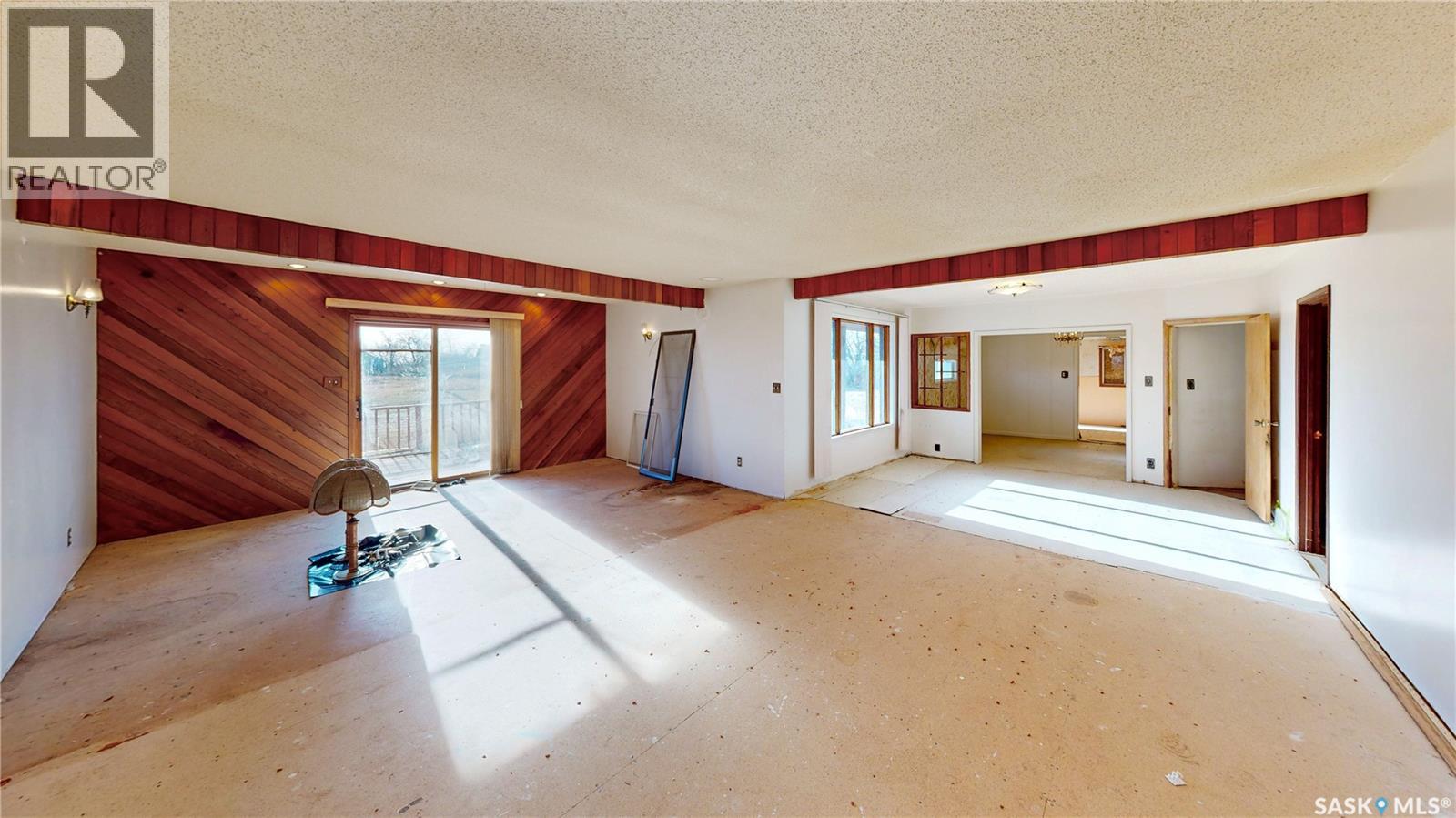 "Irvine-Kelln Acreage" - 10 Acres More or Less - photo 2