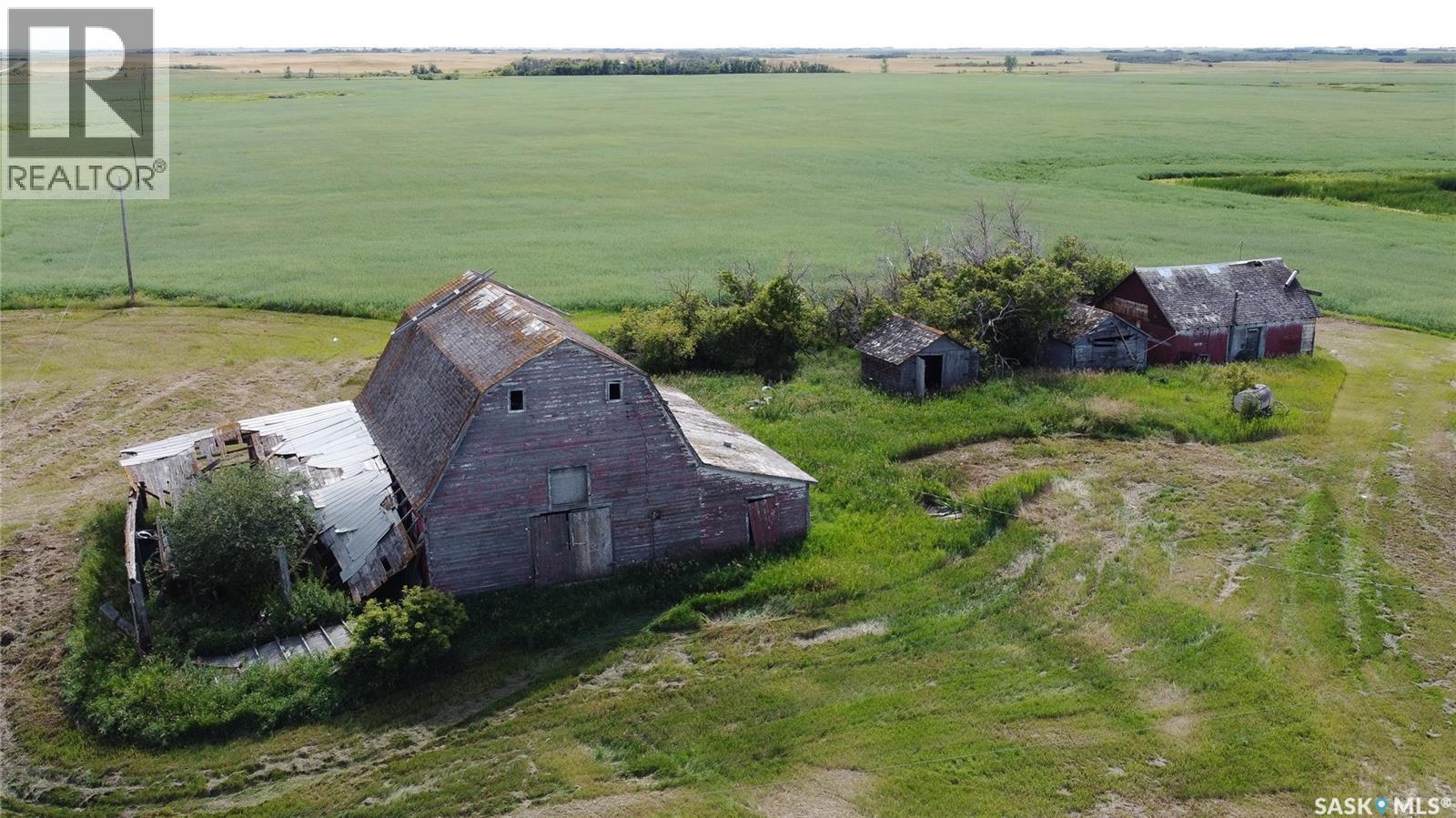 'Irvine-Kelln Acreage' - 10 Acres More or Less - 34