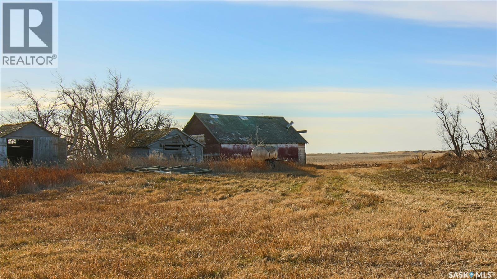 'Irvine-Kelln Acreage' - 10 Acres More or Less - 32