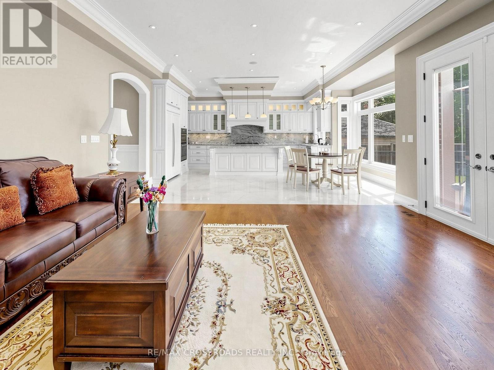 351 PATRICIA AVENUE - 12